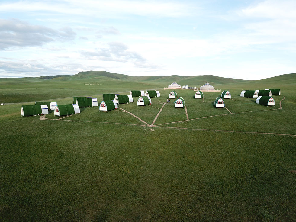 人们关心的问题之一：帐篷酒店在户外田野中卫生间怎么解决