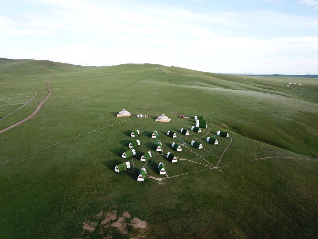 茶园帐篷酒店：野外拓展帐篷露营地 —— 奢华、宁静、欢乐！